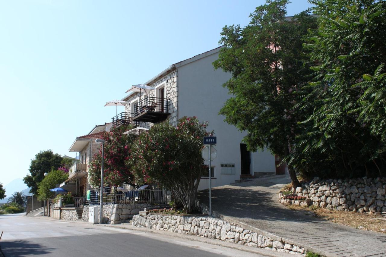 Apartments By The Sea Gradac, Makarska - 6661 Gradac  Εξωτερικό φωτογραφία