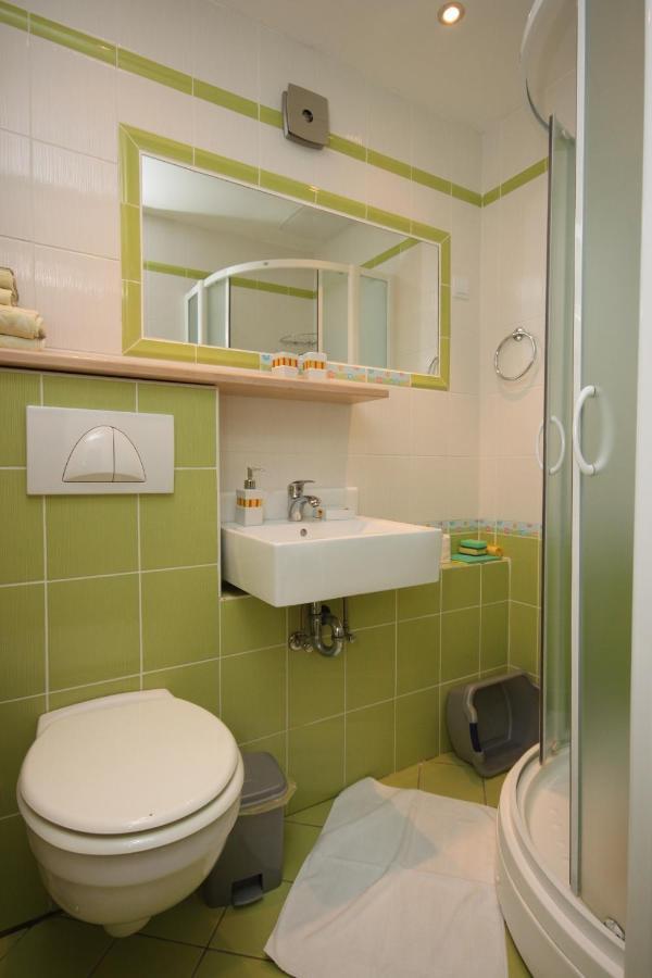Apartments By The Sea Gradac, Makarska - 6661 Gradac  Εξωτερικό φωτογραφία