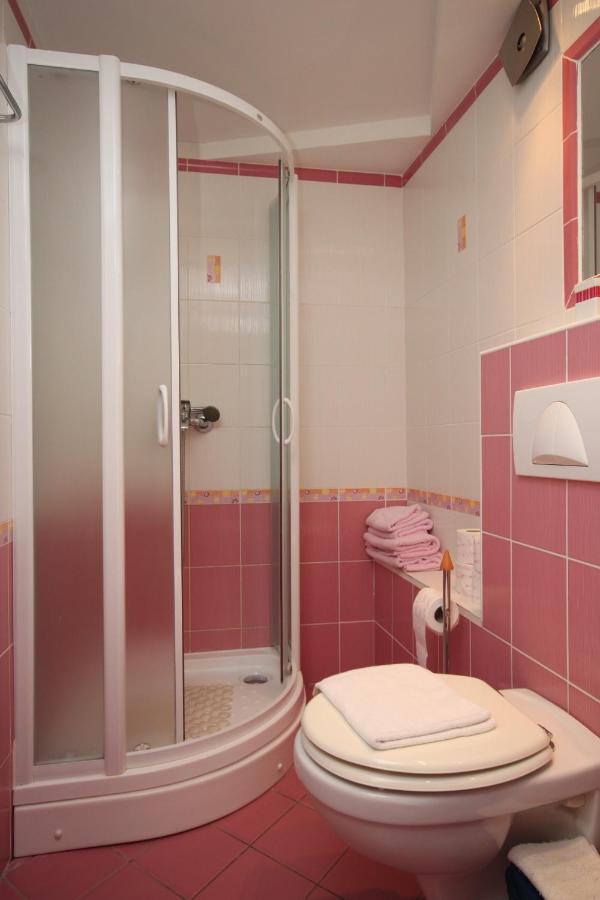 Apartments By The Sea Gradac, Makarska - 6661 Gradac  Εξωτερικό φωτογραφία